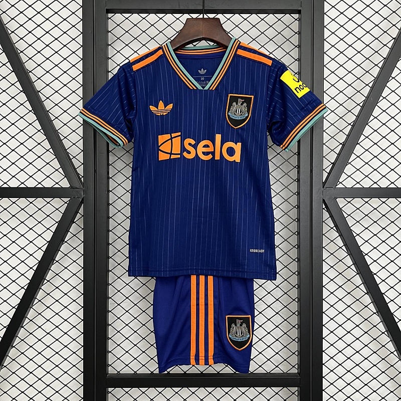Newcastle 25/26 Kids Newcastle United third away Size: 16-28