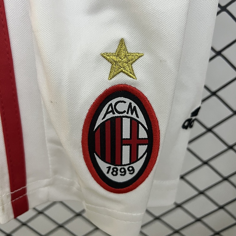 Milan kids AC Milan 98/99 Home size: 16-28 2