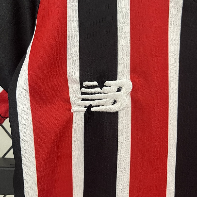 São Paulo 24/25 kids Sao Paulo away size: 16-28 4