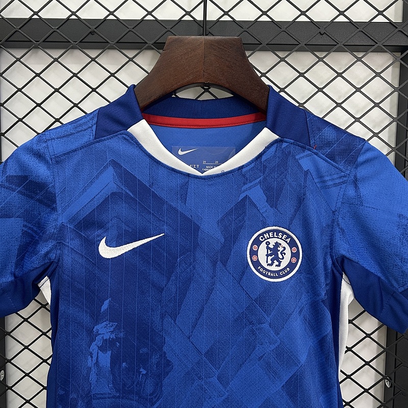 Chelsea 25/26 kids Chelsea home size 16-28 4