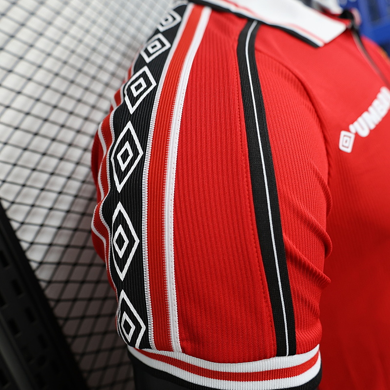 M-U S-XXL Retro Player M-U 98/99 Home S-XXL 8