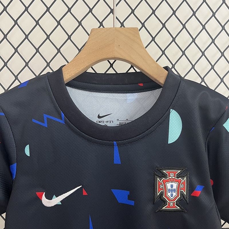 Portogallo Kids Portugal Training Wear Size: 16-28 3