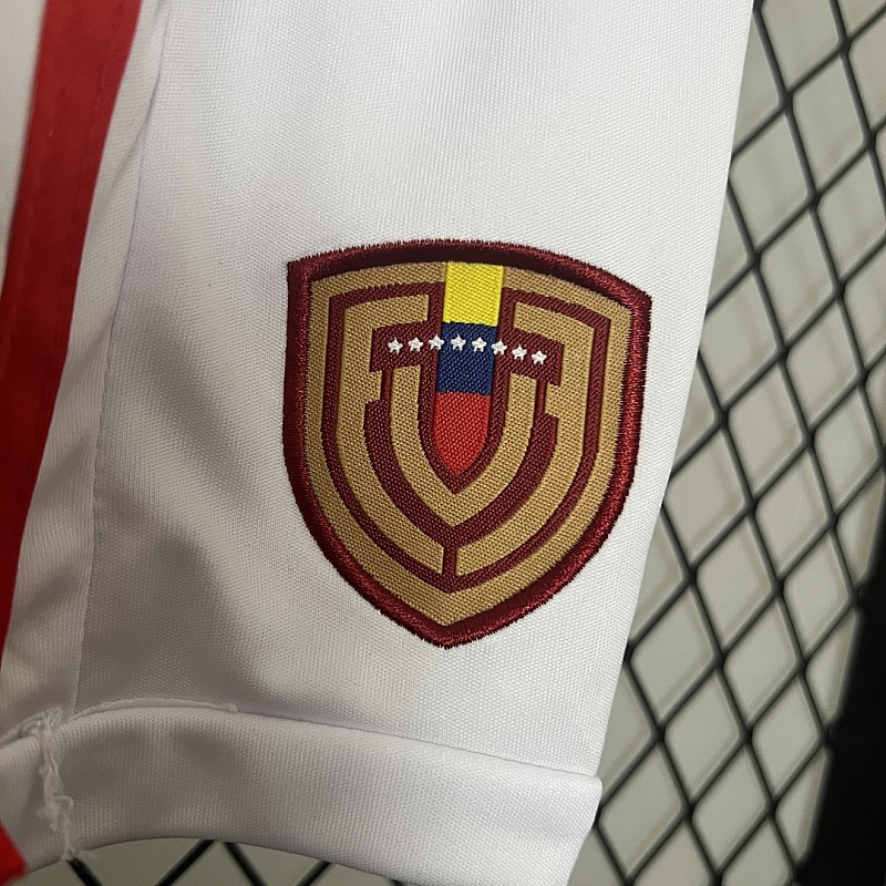 Venezuela size: kids Venezuela away size: 16-28 8