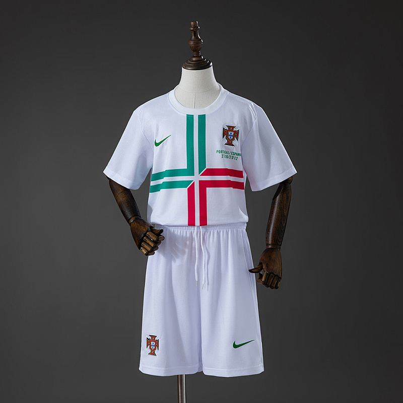 Portogallo Portugal 2012 Away Retro Kids Kit Jersey SIZE 16-28