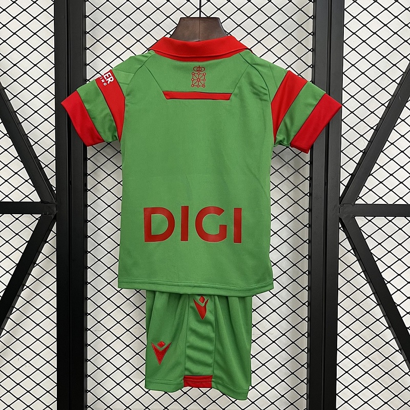 Osasuna Size: 25/26 Osasuna Away Size: 16-28 6
