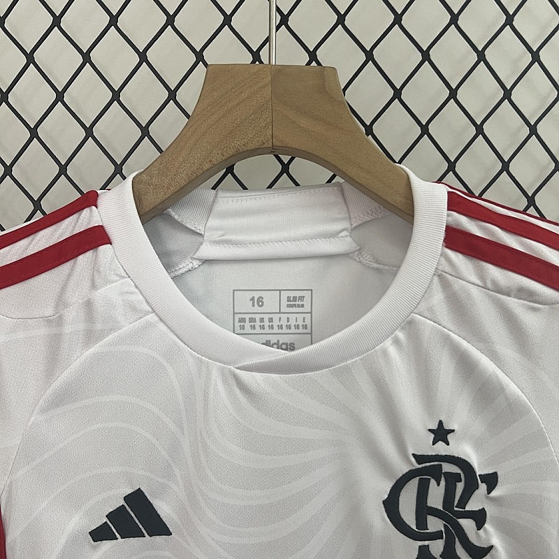 Flamengo 24/25 kids flamengo away size: 16-28 3