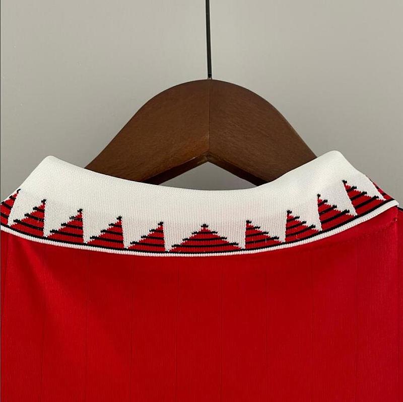 M-U S-XXXL 22/23 M-U home S-XXXL 10