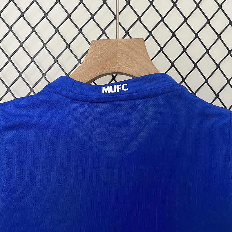 M-U size: kids M-U 08/09 Third away size: 16-28 9