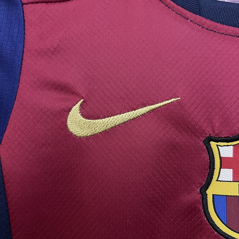 Barcelona 25/26 kids Barcelona home size: 16-28 8