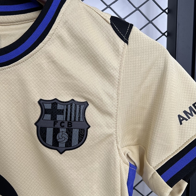Barcelona 25/26 Kids Barcelona Away Size: 16-28 7