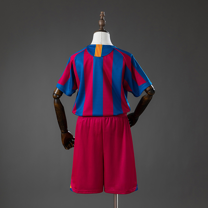 Barcelona Barcelona 05/06 Home (League Edition) Retro Kids Kit Jersey SIZE 16-28 2