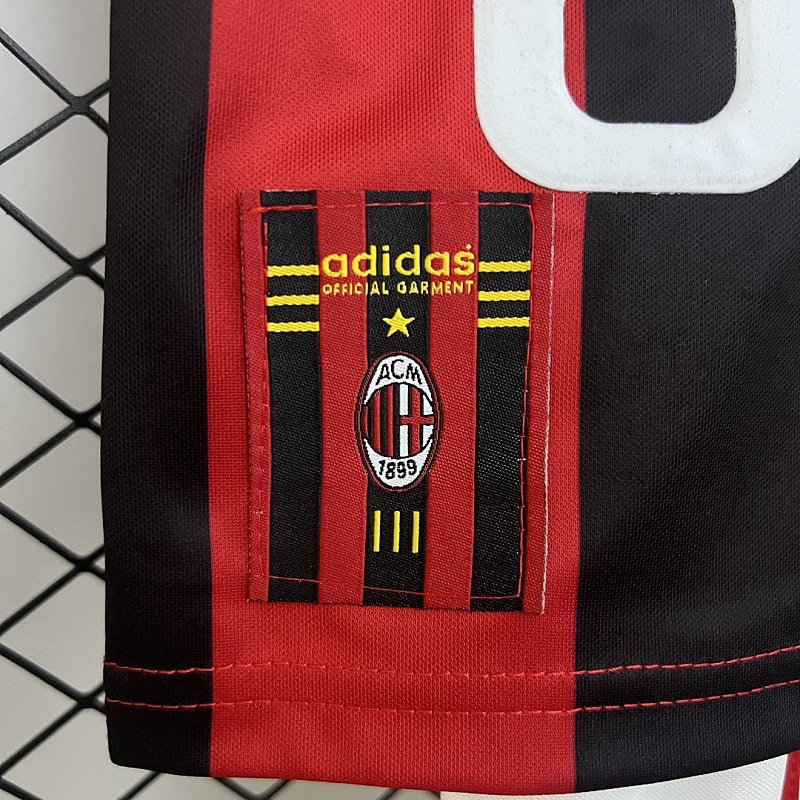Milan kids AC Milan 98/99 Home size: 16-28 9
