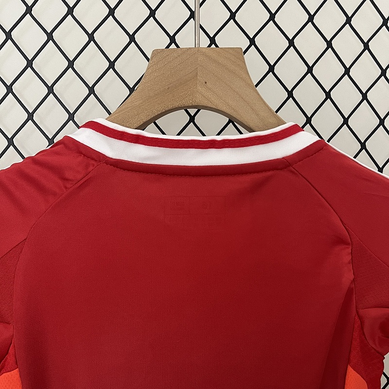 M-U size: 24/25 kids M-U home size: 16-28 8