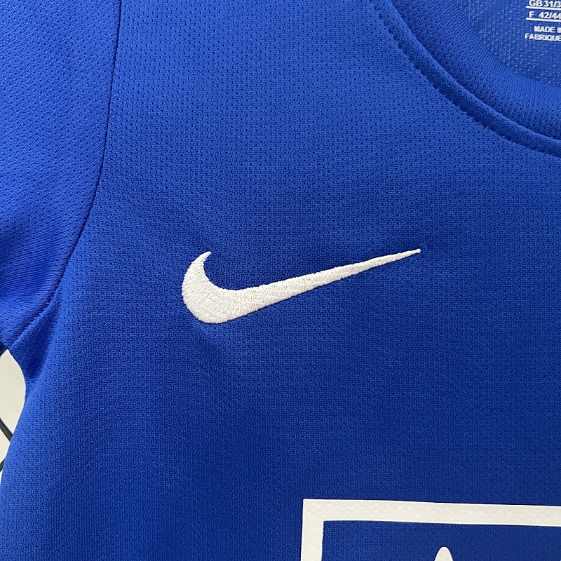 M-U size: kids M-U 08/09 Third away size: 16-28 4