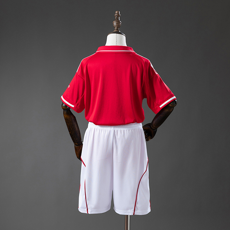 Nottingham Forest Nottingham Forest 25/26 Home Kids Jersey Size: 16-28 2