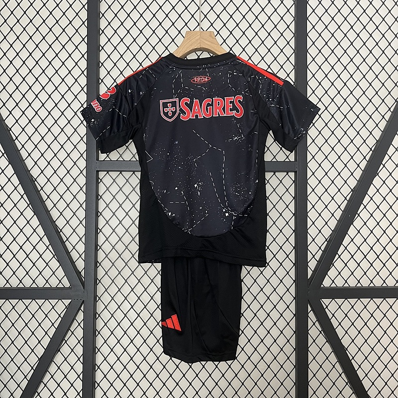 Benfica 24/25 Kids Benfica away Size: 16-28 2