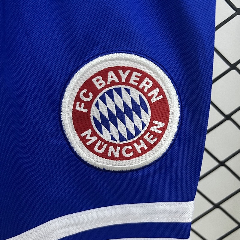 Bayern Munich kids Bayern Munich 95/97 Home size: 16-28 8