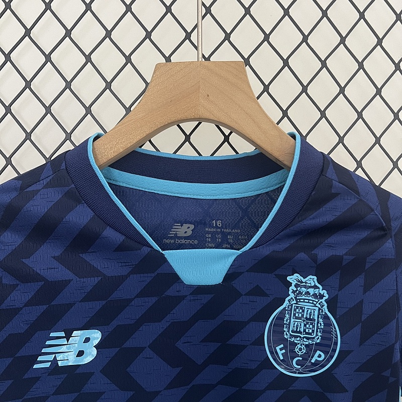 Porto 24/25 Kids Porto Third away Size: 16-28 3