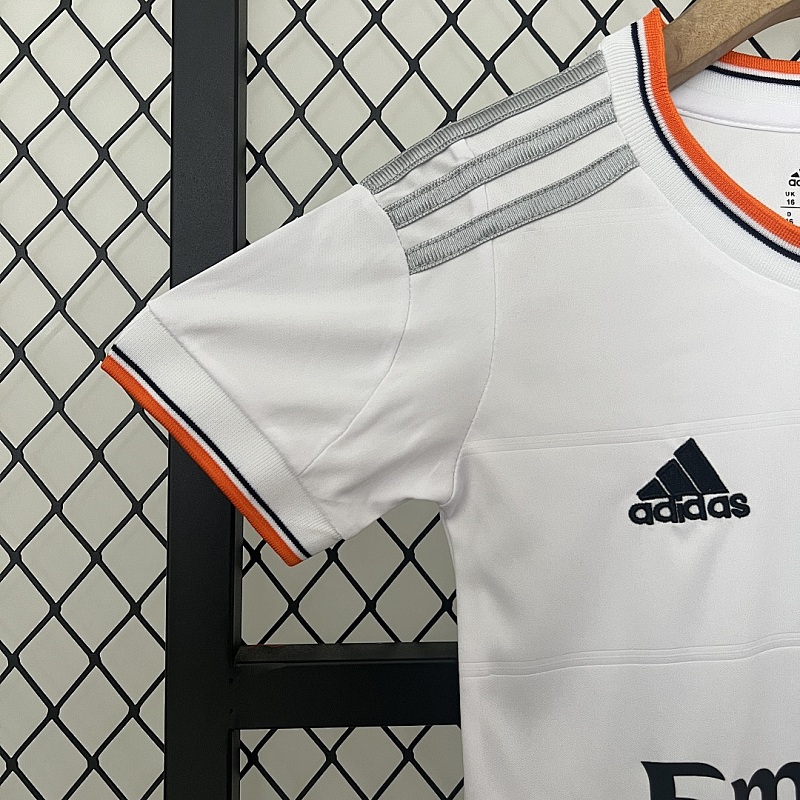 Real Madrid kids Real Madrid 13/14 home size: 16-28 6