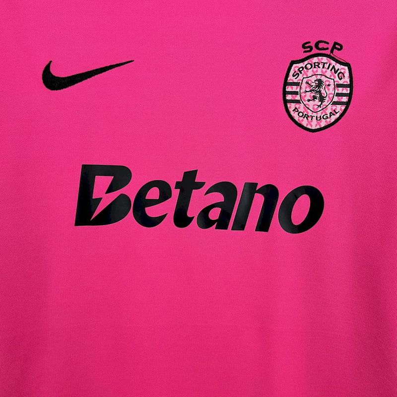 Sporting CP Sporting CP 2024/25 Pink October Kids Kit 8