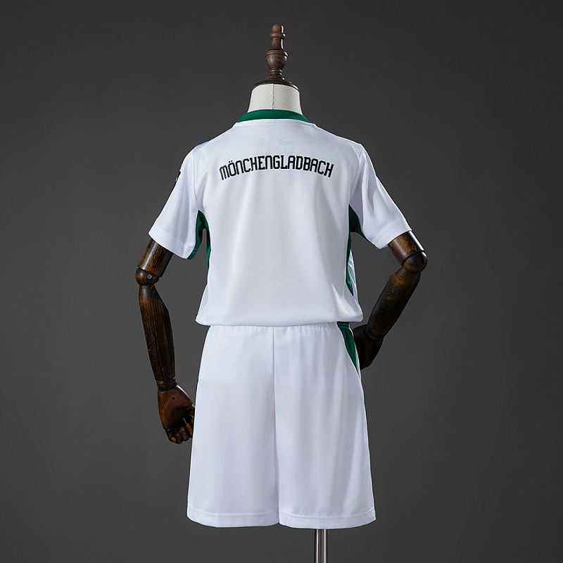 Borussia Monchengladbach Borussia Monchengladbach 26/27 Home Kids Kit Jersey Size 16-28 2