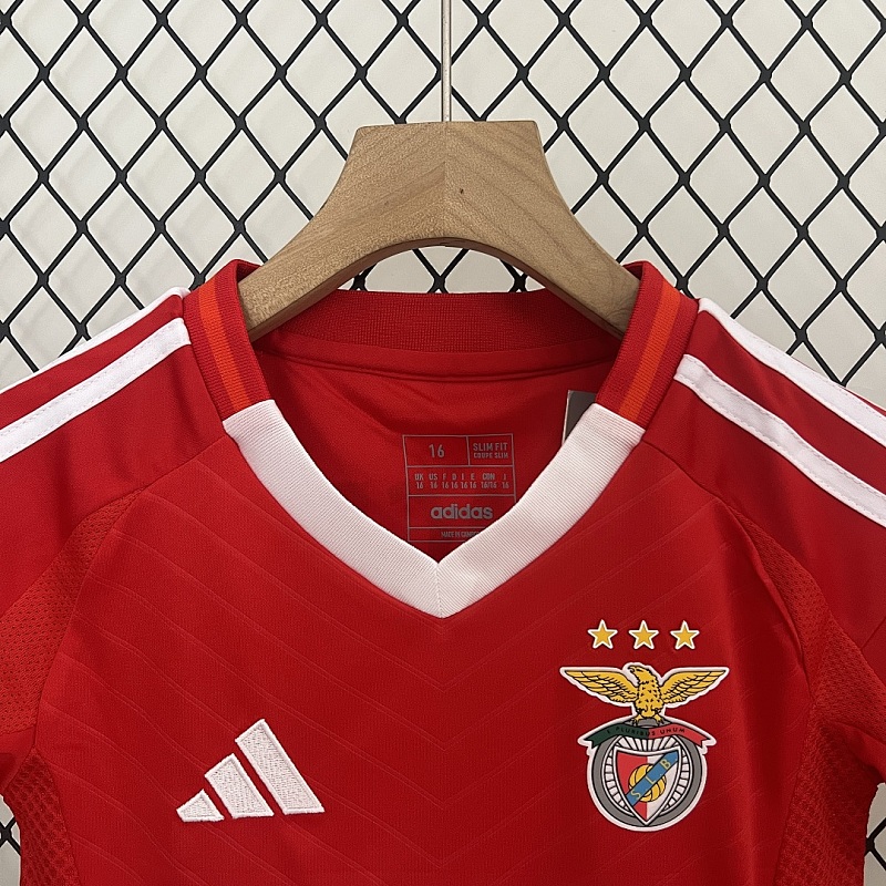 Benfica 24/25 Kids Benfica Home Size: 16-28 3