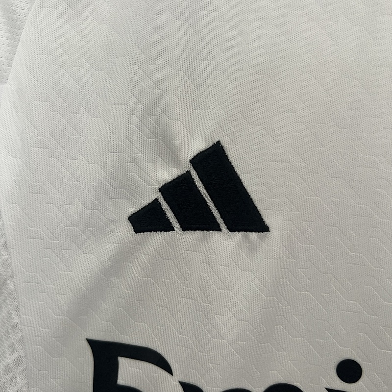 Real Madrid 24/25 kids Real Madrid home size: 16-28 5