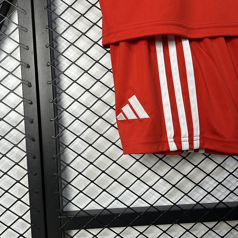 Bayern Munich 25/26 kids Bayern Munich home size: 16-28 6