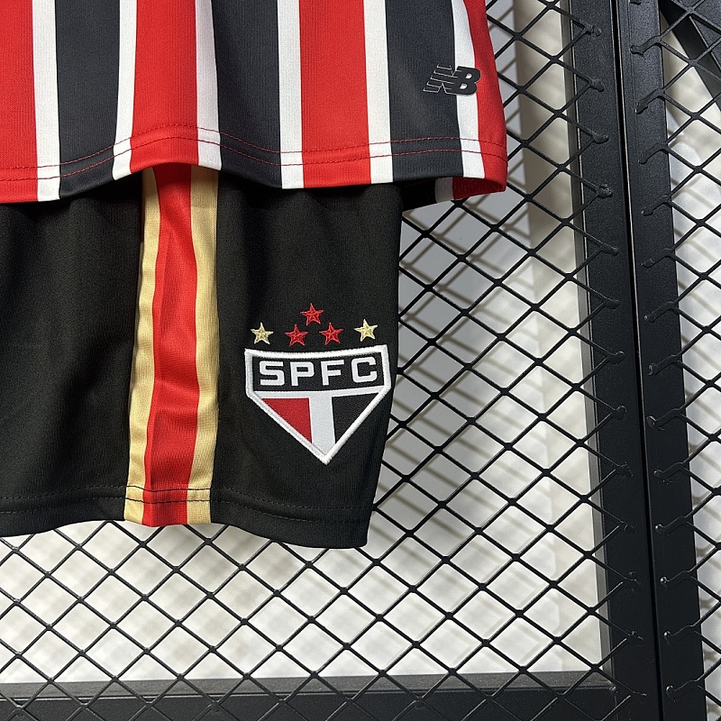 São Paulo 25/26 kids Sao Paulo away size: 16-28 8