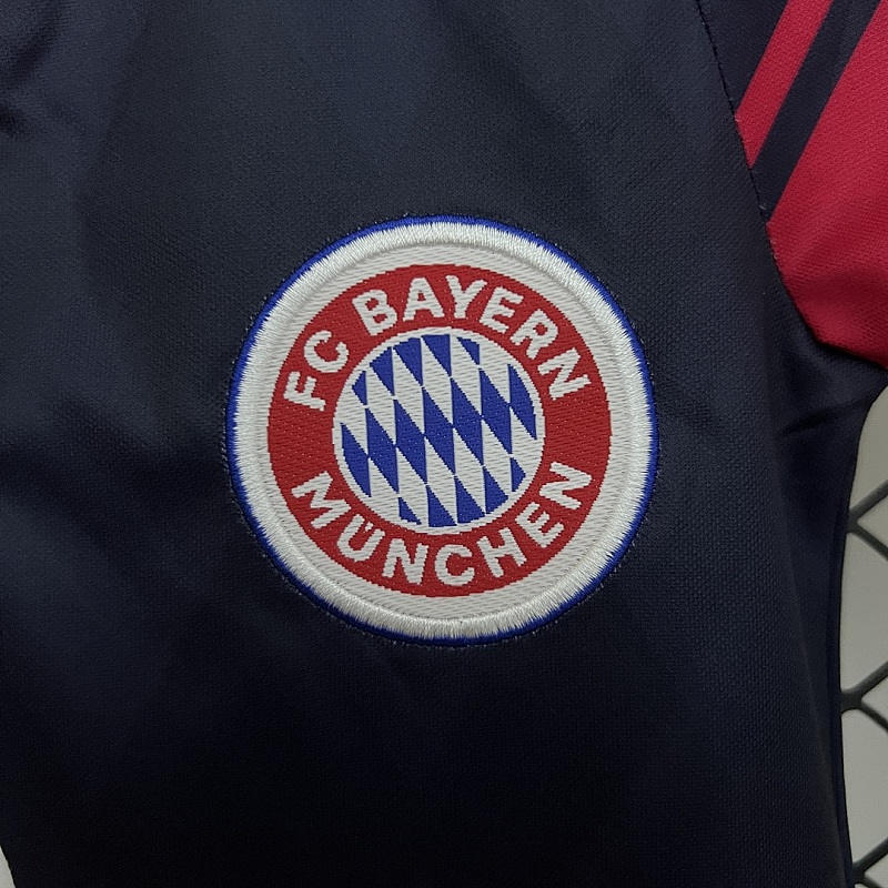 Bayern Munich kids Bayern Munich 97/99 Home size: 16-28 8