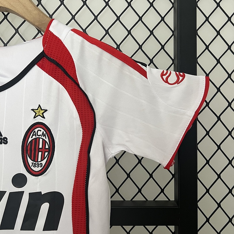 Milan kids AC Milan 06/07 Champions League away size: 16-28 6