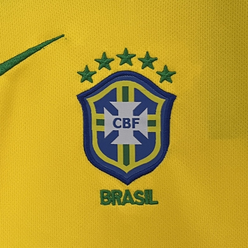 Brasile kids Brazil 2004 home size: 16-28 5