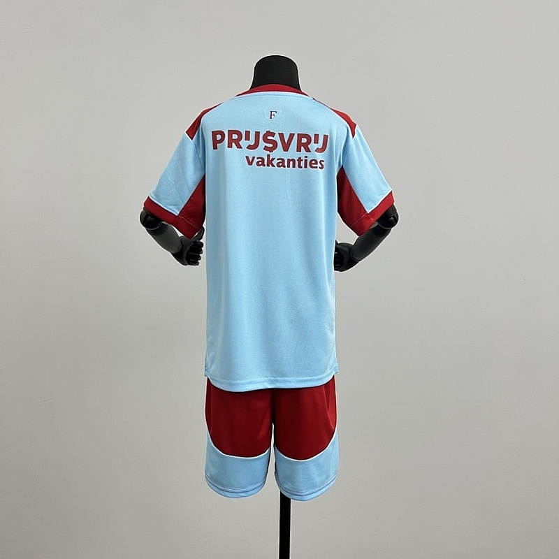 Feyenoord 25/26 Feyenoord third away Size: 16-28 10