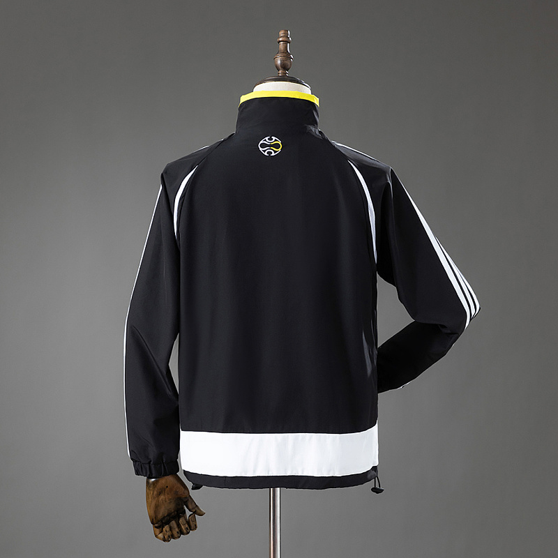 Real Madrid Real Madrid 06/07 Windbreaker - Black S-XXL 2
