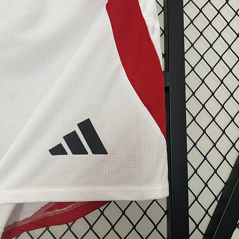 Shorts M-U 24/25 Player Shorts M-U Home S-XXL 5