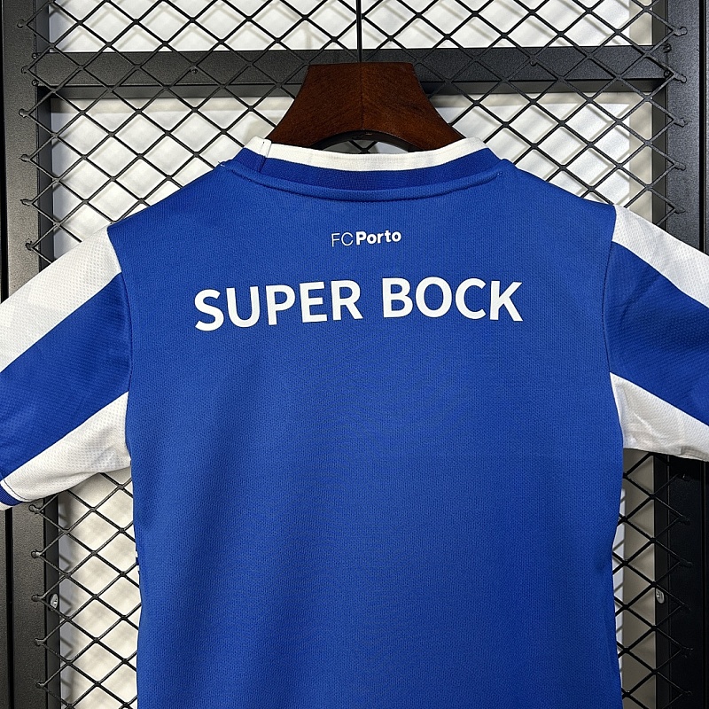 Porto 25/26 Kids Porto Home Size: 16-28 7