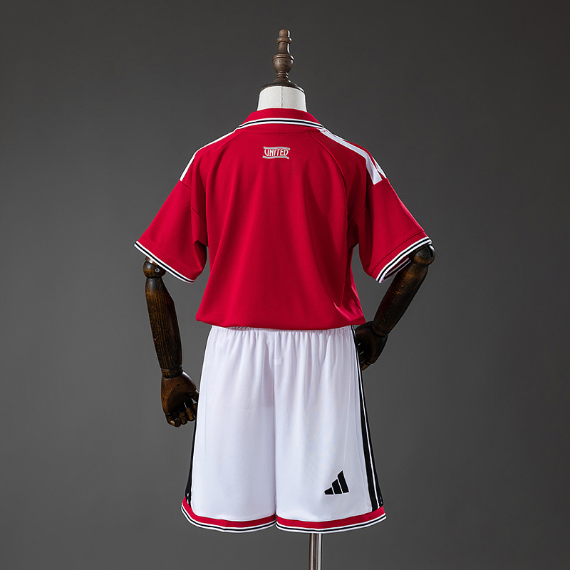 M-U Kit M-U 26/27 Home Kids Kit Jersey Size 16-28 2