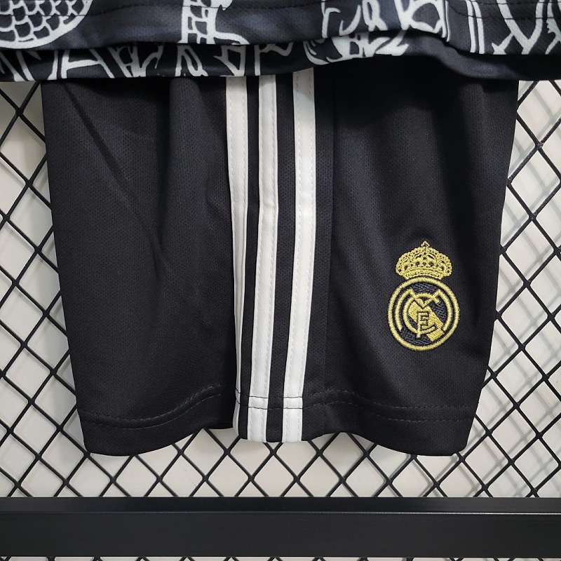 Real Madrid 23-24 Kids Real Madrid Special Edition Black Size 16-28 9