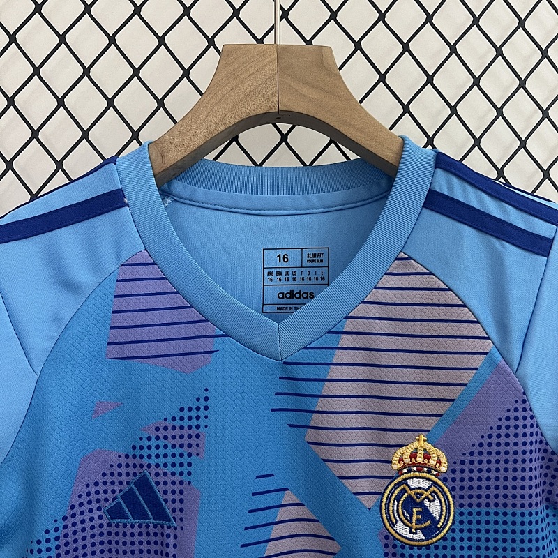 Real Madrid 24/25 Kids Goalkeeper Real Madrid Blue size: 16-28 3