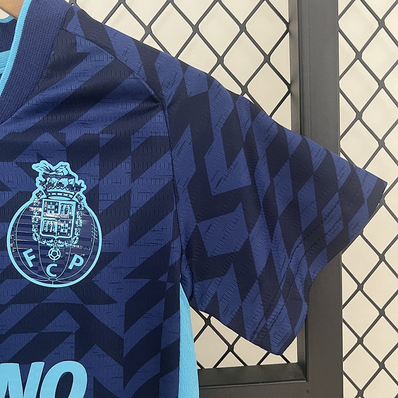 Porto 24/25 Kids Porto Third away Size: 16-28 7