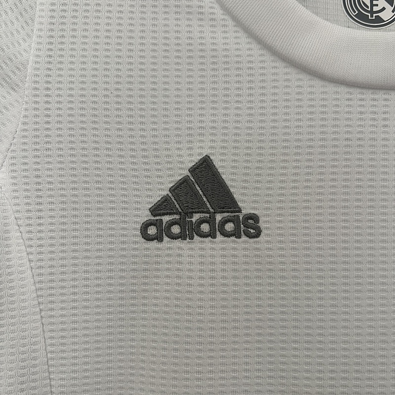 Real Madrid kids Real Madrid 15/16 home size: 16-28 4