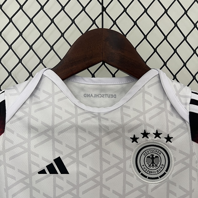 Germania Baby Germany Home Size: 9-12 3