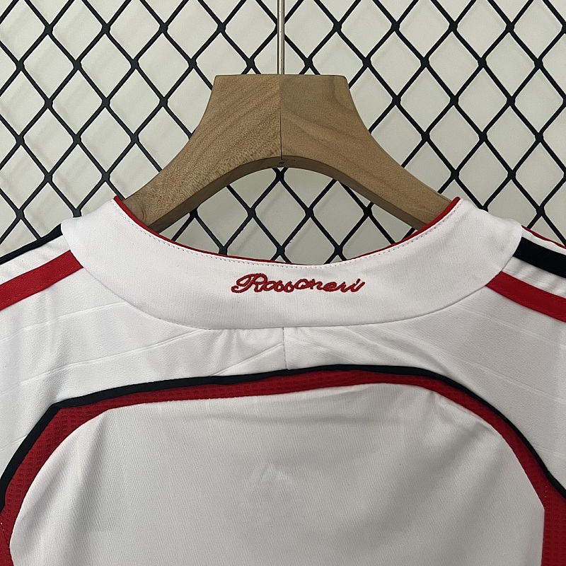 Milan kids AC Milan 06/07 Champions League away size: 16-28 9