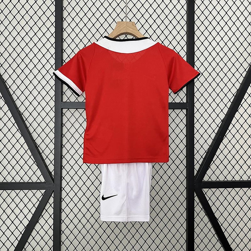 M-U size: kids M-U 05/06 home size: 16-28 2