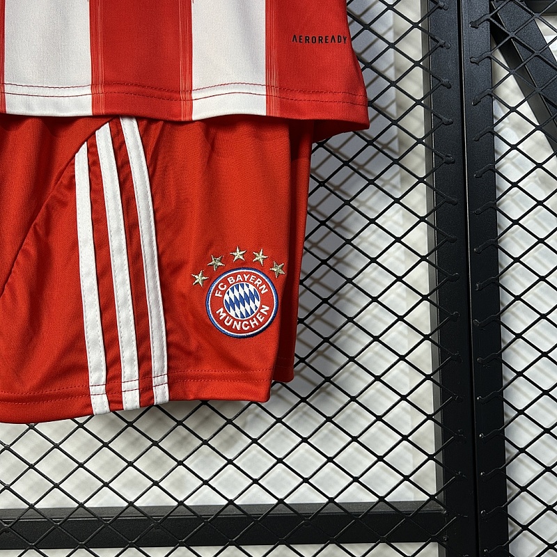 Bayern Munich 25/26 kids Bayern Munich home size: 16-28 9
