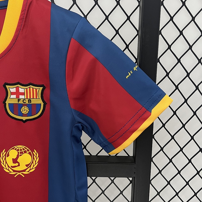 Barcelona kids Barcelona 10/11 home size: 16-28 6