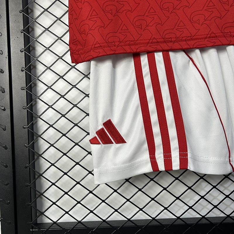 Arsenal 25/26 kids Arsenal home size: 16-28 9