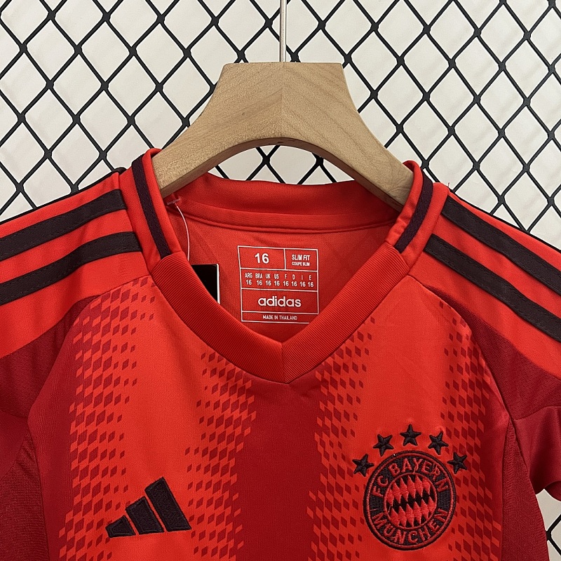 Bayern Munich 24/25 kids Bayern Munich home size: 16-28 3