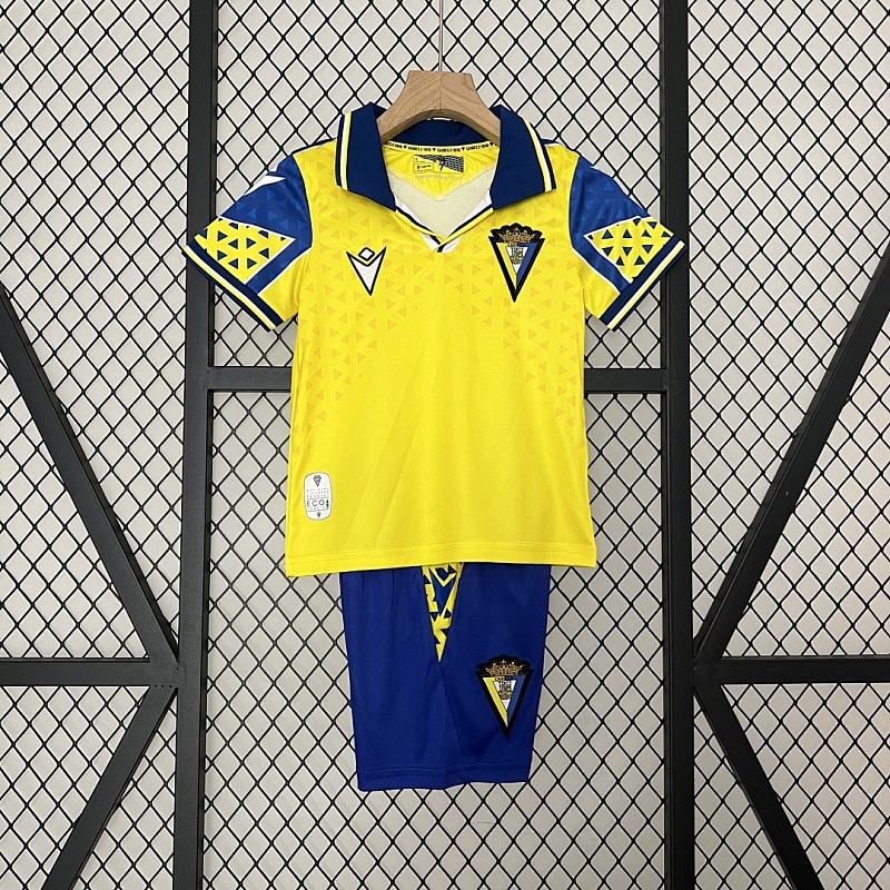 Gaddis size: kids 24/25 Gaddis Home size: 16-28