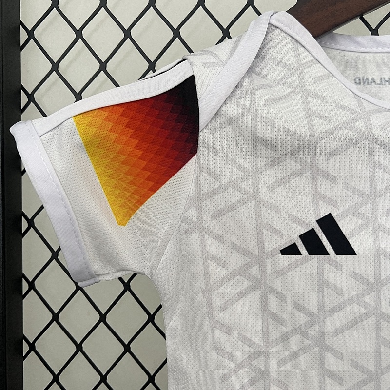 Germania Baby Germany Home Size: 9-12 4